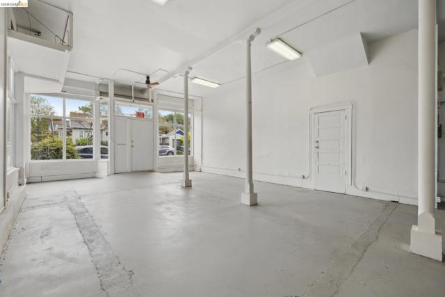 1718 Bancroft Way, Berkeley CA: https://media.crmls.org/mediaz/b3f89ddc-6d1b-468b-9958-fd4ac124eb02.jpg