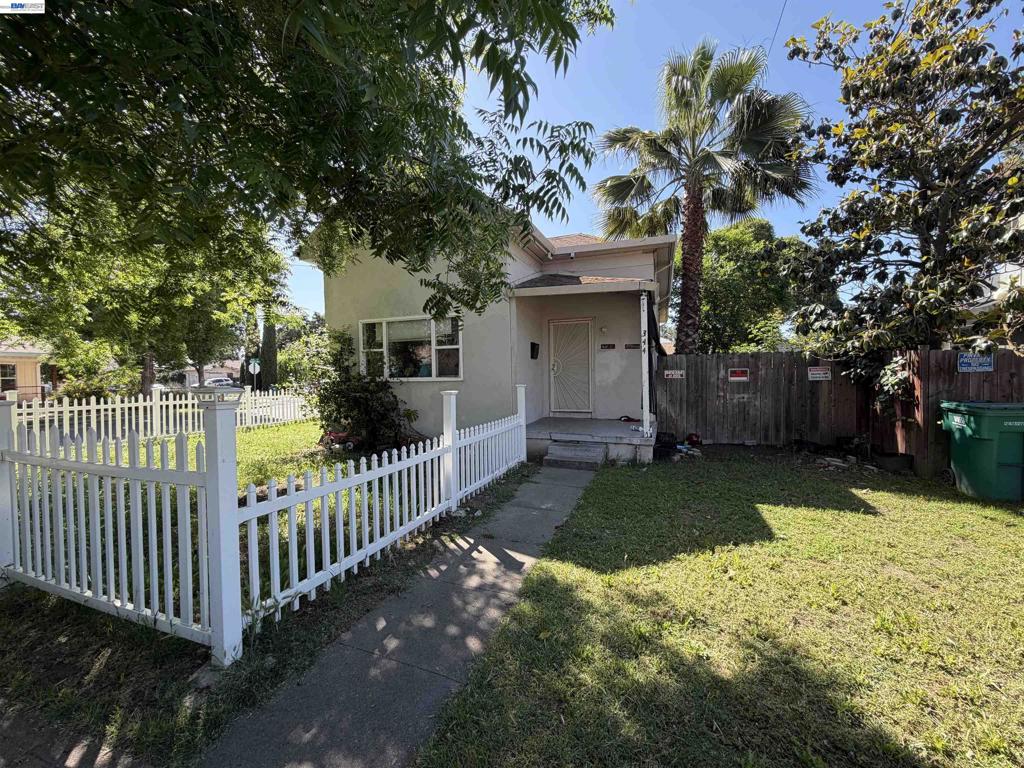 344 Blain Ave