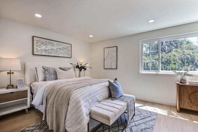10780 La Roda Drive, Cupertino CA: https://media.crmls.org/mediaz/b3f9a1fe-91a9-47a4-9e88-48f463b94b69.jpg