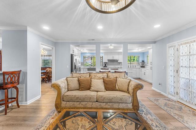 1363 Timberpond Dr, El Cajon CA: https://media.crmls.org/mediaz/b3fa9cc0-c066-49dc-b800-d44916f2b8ec.jpg