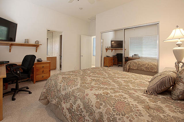 379 Tomahawk Drive, Palm Desert CA: https://media.crmls.org/mediaz/b3faf67f-87c7-4e3a-bce2-5bf8b5819528.jpg