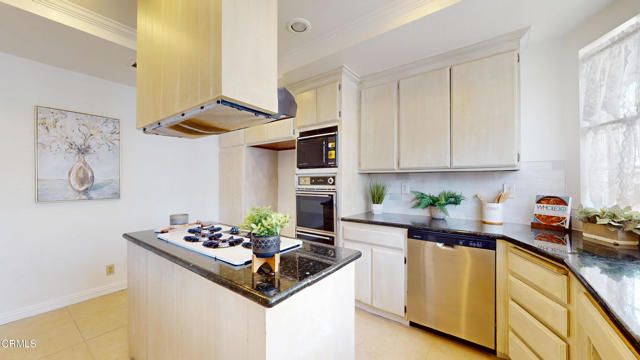 Detail Gallery Image 10 of 29 For 123 N Alhambra Ave #C,  Monterey Park,  CA 91755 - 3 Beds | 2/1 Baths