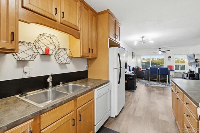 Detail Gallery Image 21 of 55 For 8220 Vincetta Dr #44,  La Mesa,  CA 91942 - 2 Beds | 2 Baths