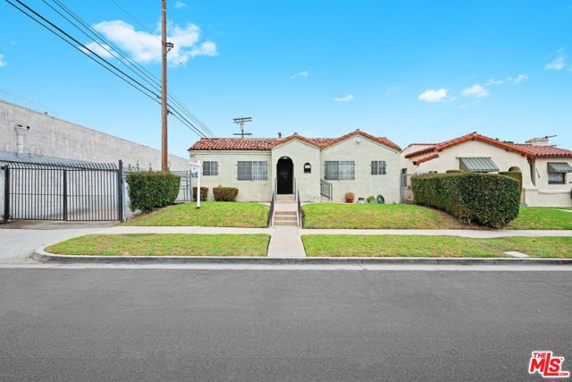 1743 70th Street, Los Angeles, California 90047, ,Multi-Family,For Sale,70th,24435273