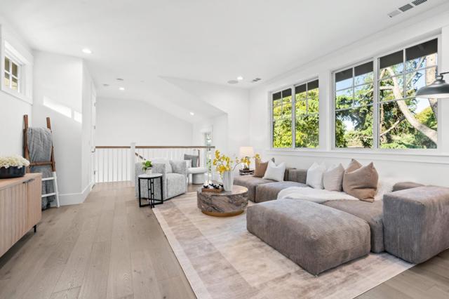 2002 Sunnyview Lane, Mountain View CA: https://media.crmls.org/mediaz/b3fb13e4-48de-4036-9cb3-aadc1d9c8917.jpg