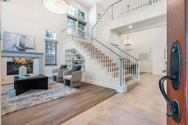 3535 Lessini, Pleasanton CA: https://media.crmls.org/mediaz/b3fb410f-cbe9-436a-8c8c-943d15bf455d.jpg