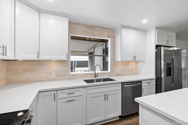 Detail Gallery Image 16 of 44 For 7467 Mission Gorge Rd Spc 10,  Santee,  CA 92071 - 2 Beds | 2 Baths