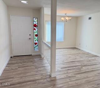 Detail Gallery Image 3 of 15 For 34105 Village 34, Camarillo,  CA 93012 - 2 Beds | 2 Baths