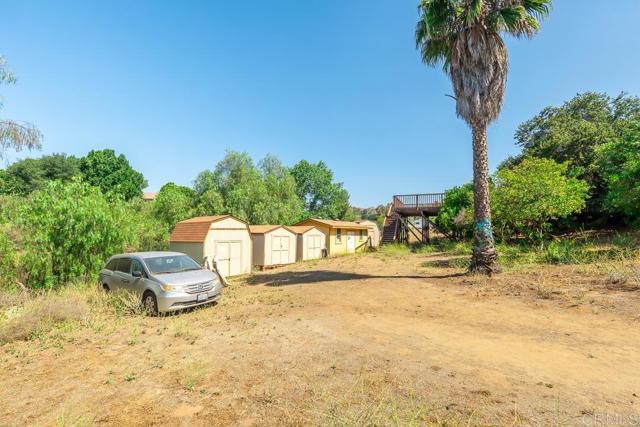 9780 Dunbar Ln Lane, El Cajon CA: https://media.crmls.org/mediaz/b3fc194e-dc70-4558-bcc1-8f8b16189b07.jpg