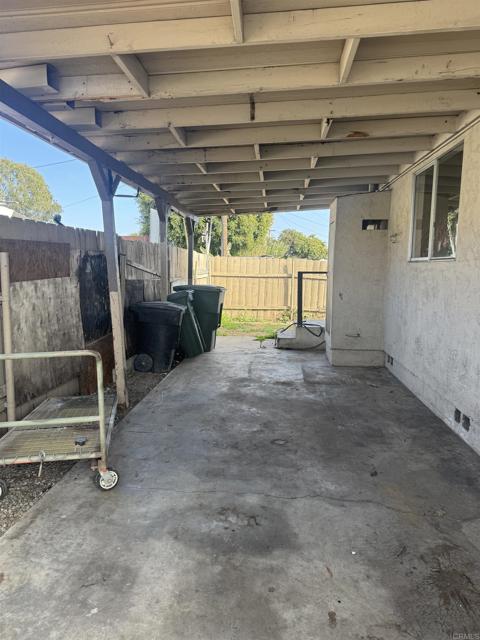 704 J Street, Chula Vista CA: https://media.crmls.org/mediaz/b3fccbb9-4f6c-495c-97a7-5a77b022ace2.jpg