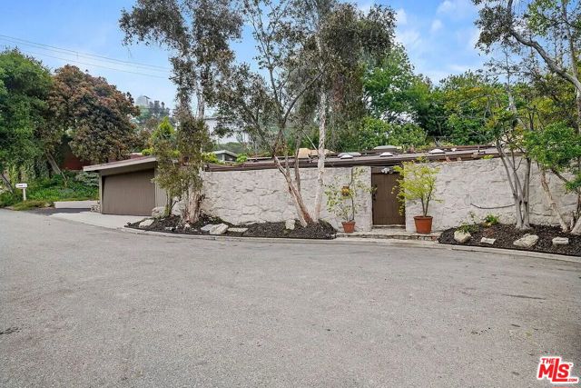Drew Fenton | 800 Bramble Way Los Angeles CA | MLS: 7446523 Drew Fenton | 800 Bramble Way Los Angeles CA | MLS: 7446523