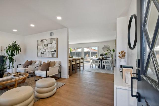 10020 Kaufman Way, San Diego CA: https://media.crmls.org/mediaz/b3fdeefd-3cbc-4998-89aa-0d928c1ba1a0.jpg