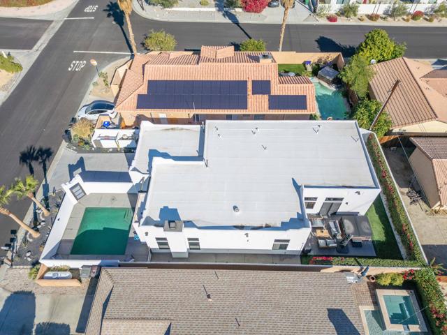 53770 Avenida Rubio, La Quinta CA: https://media.crmls.org/mediaz/b3fe2e0e-892c-4cbd-bab2-5843338ec2a8.jpg