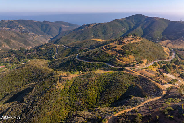 0 Malibu Road, Malibu CA: https://media.crmls.org/mediaz/b3fee766-1900-4f05-afb5-897f31affb2b.jpg