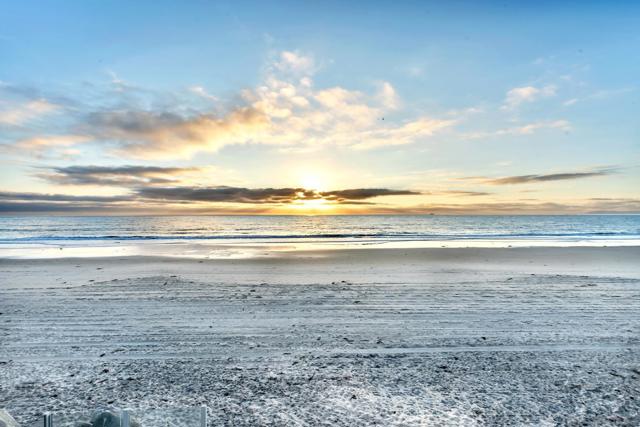 1362 Seacoast Dr, Imperial Beach CA: https://media.crmls.org/mediaz/b3ff03f8-184a-4f02-a5b5-f84385e7dabd.jpg