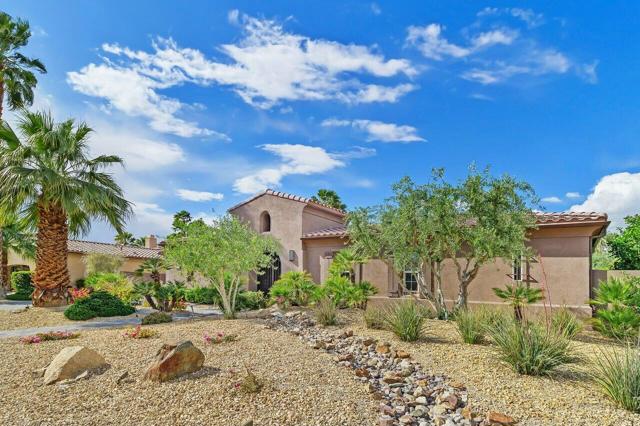 69806 Camino Pacifico, Rancho Mirage CA: https://media.crmls.org/mediaz/b3ffd580-1038-45f6-8575-a43fe7c1aac0.jpg