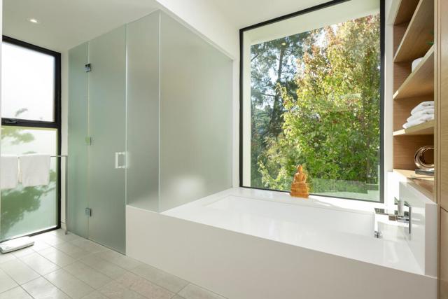5 Drayton Road, Hillsborough CA: https://media.crmls.org/mediaz/b3ffefa6-c804-4aa5-a639-fca4b19b74cf.jpg