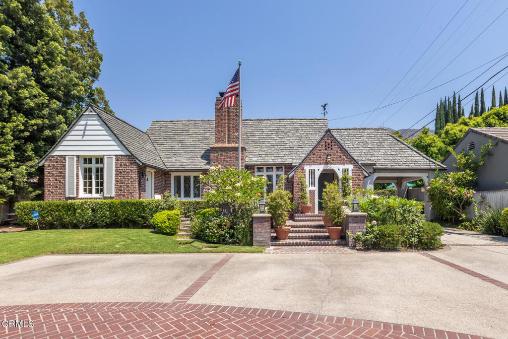 369 W Kenneth Road