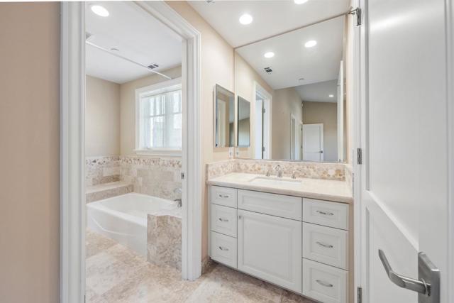 117 PANORAMA Way, Los Gatos CA: https://media.crmls.org/mediaz/b400c727-08b4-4bf8-bbf6-1a449432c721.jpg