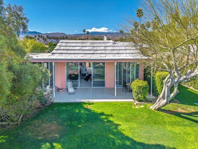 47314 Abdel Circle, Palm Desert CA: https://media.crmls.org/mediaz/b4010a92-63e8-43ac-a288-b27f2b8792ae.jpg