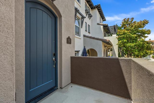 1623 Gila Ct, Chula Vista CA: https://media.crmls.org/mediaz/b401a7b2-bf30-489c-be79-5e1a5330bf21.jpg