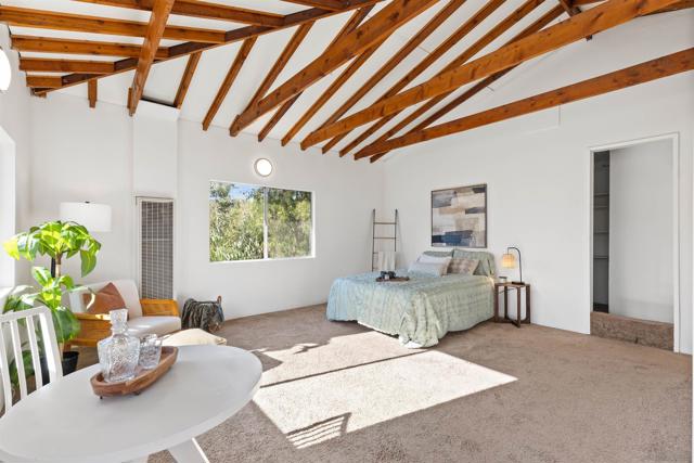 25311 Jesmond Dene Road, Escondido CA: https://media.crmls.org/mediaz/b401fa2c-a850-4fa7-9c48-0469dd2c8e67.jpg