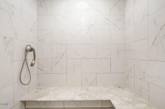 1274 Sunnycrest Avenue, Ventura CA: https://media.crmls.org/mediaz/b4025866-ce0e-4591-86b3-ca68a0871f5a.jpg