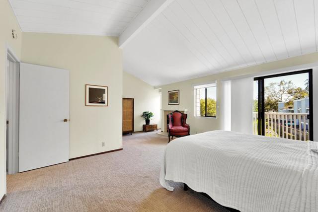 2958 Leotar Circle, Santa Cruz CA: https://media.crmls.org/mediaz/b4025bad-176e-4d55-a73e-81d88f034bc1.jpg