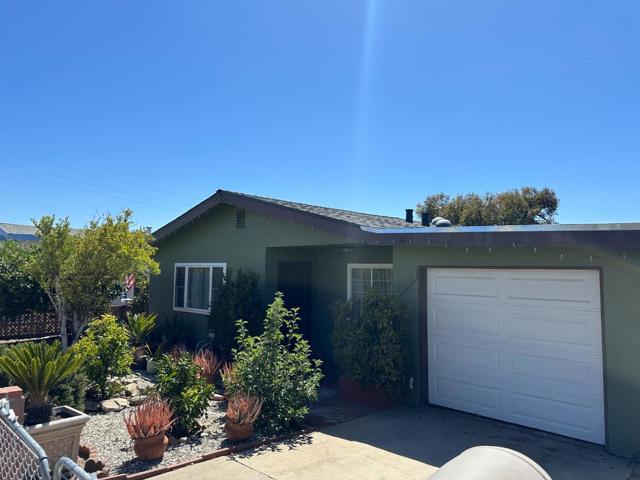 1825 Luzern Street, Seaside CA: https://media.crmls.org/mediaz/b4031d69-ddf2-4e1e-97fa-0864a1d05115.jpg