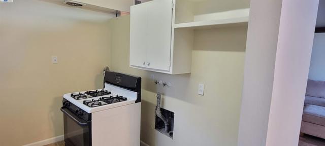 27781 Mandarin Ave, Hayward CA: https://media.crmls.org/mediaz/b4033fba-2bb6-41c4-9674-610b9984f3b2.jpg