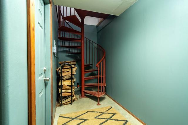 1301 Bear Creek, Boulder Creek CA: https://media.crmls.org/mediaz/b4034292-73a1-4f7b-b122-a338e91cc289.jpg