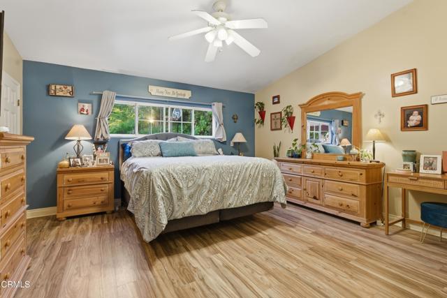 Detail Gallery Image 13 of 25 For 23508 Canzonet St, Woodland Hills,  CA 91367 - 5 Beds | 3 Baths