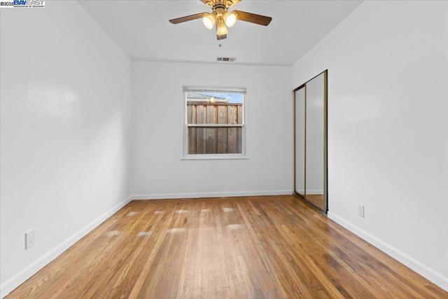 19650 San Miguel Ave, Castro Valley CA: https://media.crmls.org/mediaz/b404a797-12eb-4785-9b40-21059a83f449.jpg