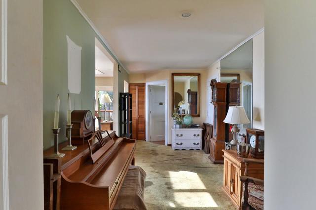 4980 Paradise Drive, Tiburon CA: https://media.crmls.org/mediaz/b4056e11-1d7c-43a9-9a94-5ea6d3d8ac9d.jpg