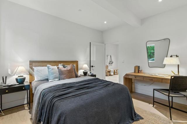 633 Manzanita Avenue, Corte Madera CA: https://media.crmls.org/mediaz/b405e735-74d4-464d-a5f3-ff9bdfb446fb.jpg