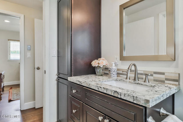 1878 Moore Street, Simi Valley CA: https://media.crmls.org/mediaz/b40637a1-e037-4562-92a5-089ad131595b.jpg
