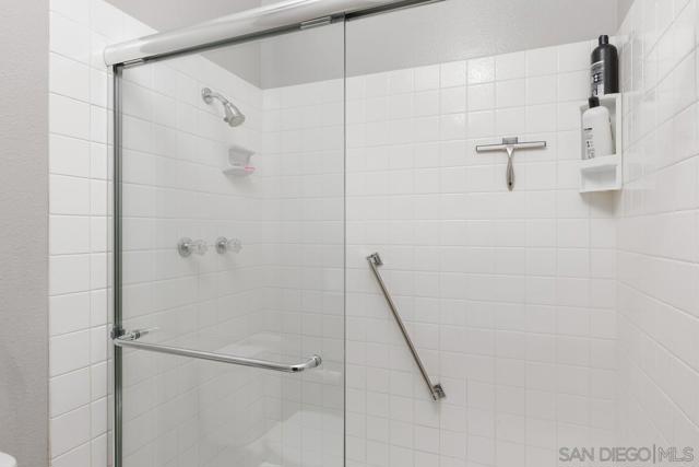13046 Paseo del Verano, San Diego CA: https://media.crmls.org/mediaz/b4068369-7c02-4841-91fb-40c1307ed8ca.jpg
