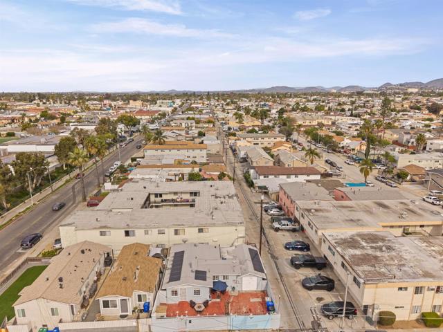 4764 Polk Avenue, San Diego CA: https://media.crmls.org/mediaz/b406cbb2-d8e7-4a7c-9de2-9f82c48bdd25.jpg