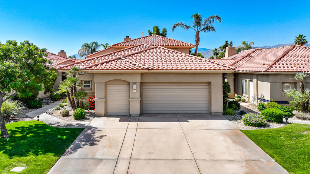 84 Kavenish Drive