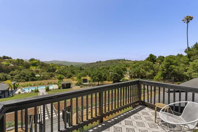 3860 Las Flores, Fallbrook CA: https://media.crmls.org/mediaz/b407d400-308d-4423-9775-93a04c989399.jpg