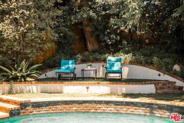 3411 Markridge Road, La Crescenta CA: https://media.crmls.org/mediaz/b407dd6f-47c0-4c4c-91ae-4fa385313d7d.jpg