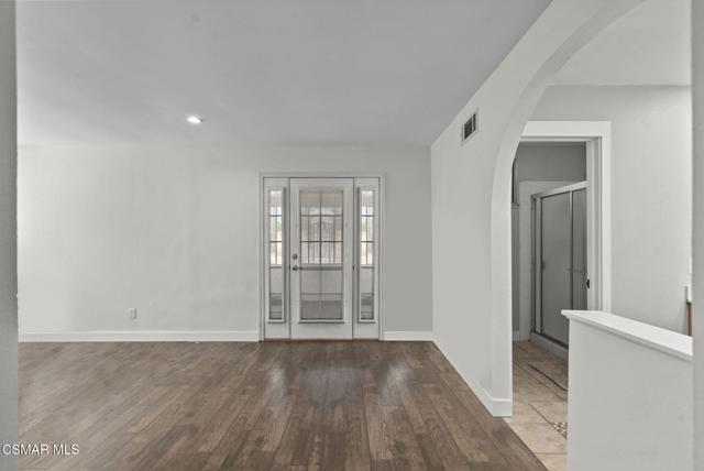 459 Mark Drive, Simi Valley CA: https://media.crmls.org/mediaz/b407e353-61be-4d9d-afcc-b63268f5b732.jpg