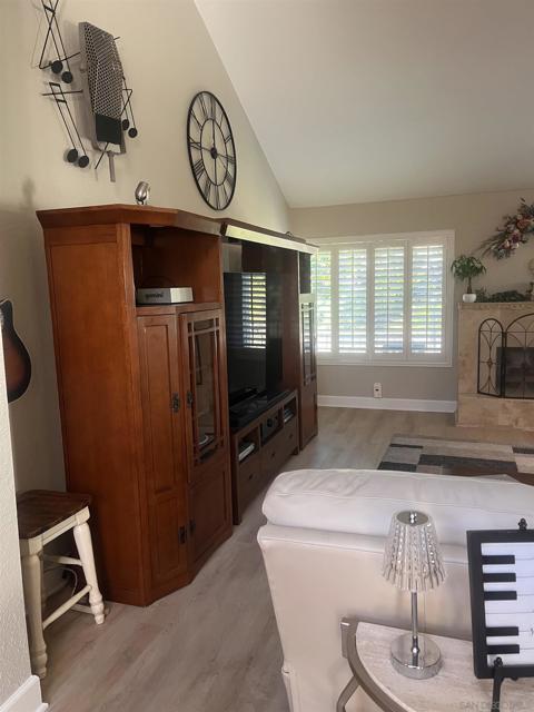 16038 Avenida Aveiro, San Diego, California 92128, 2 Bedrooms Bedrooms, ,2 BathroomsBathrooms,Single Family Residence,For Sale,Avenida Aveiro,250000758SD