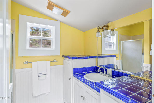 3781 N Highway 1, Albion CA: https://media.crmls.org/mediaz/b408bfd0-e7b5-4a65-85d9-571ce6d5cbe9.jpg