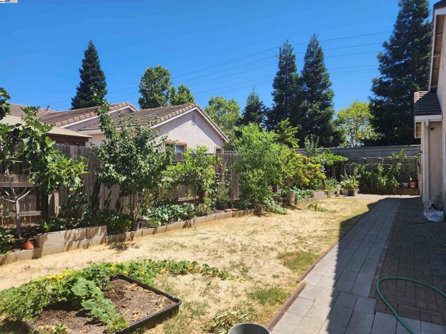 Image 16 of 21 For 7951 Marla Way
