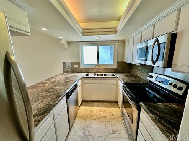 520 Via De La Valle, Solana Beach CA: https://media.crmls.org/mediaz/b409ac7b-c15d-47f7-9c58-67dd19968973.jpg