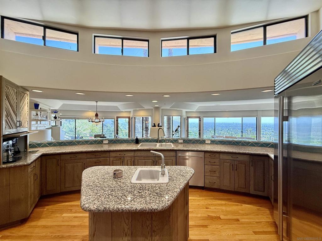 MLS #250029610SD image #13