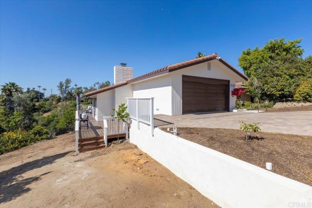 Detail Gallery Image 30 of 37 For 215 Cranston Crest, Escondido,  CA 92025 - 3 Beds | 2 Baths