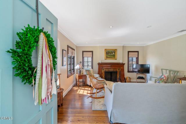 1421 Monte Vista Street, Pasadena CA: https://media.crmls.org/mediaz/b40c3a07-d18f-40e9-9bfa-a7298b5d2afa.jpg