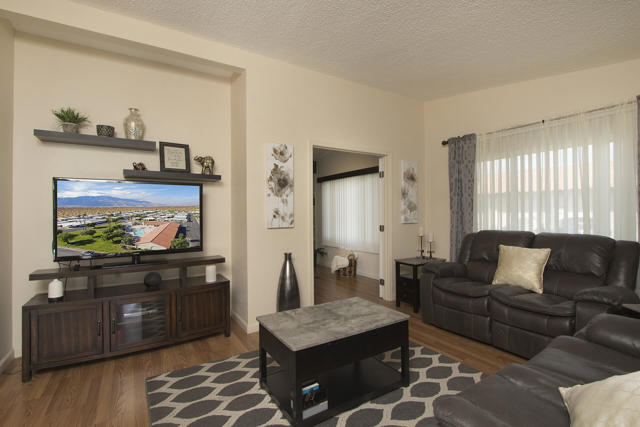 Image 19 of 45 For 14777 Palm Drive  186